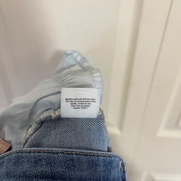 A.N.A. Women's Medium Wash Mid Rise Whiskered Jegging Skinny Jeans Size 2/26 - Picture 7 of 9